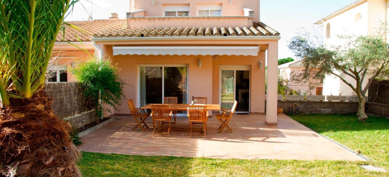 Casa Con Jardin-Wifi Free Villa L' Escala Luaran gambar
